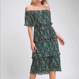 Lulus ruffled tiered floral midi dress